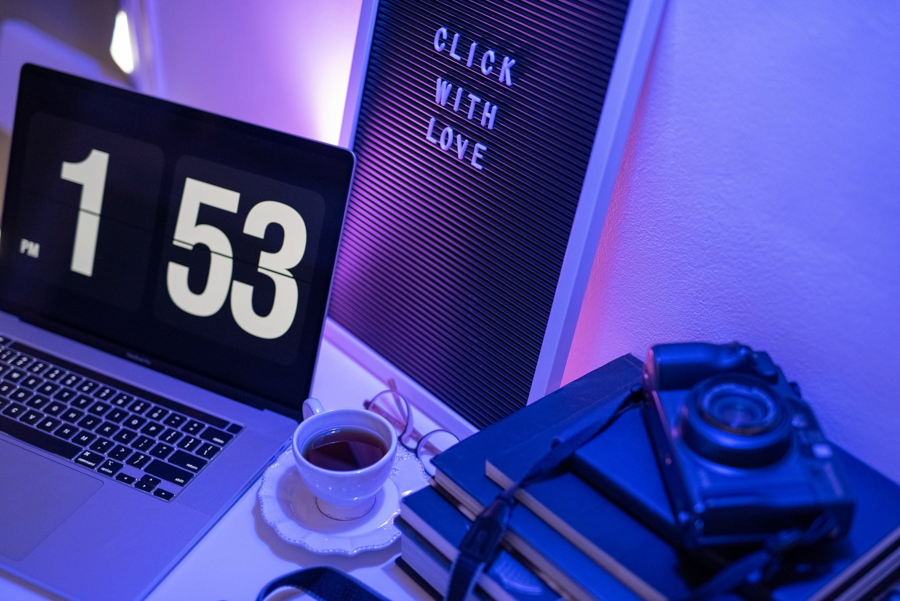 Why is the T12 LED Photo Booth Making Everyone Richer